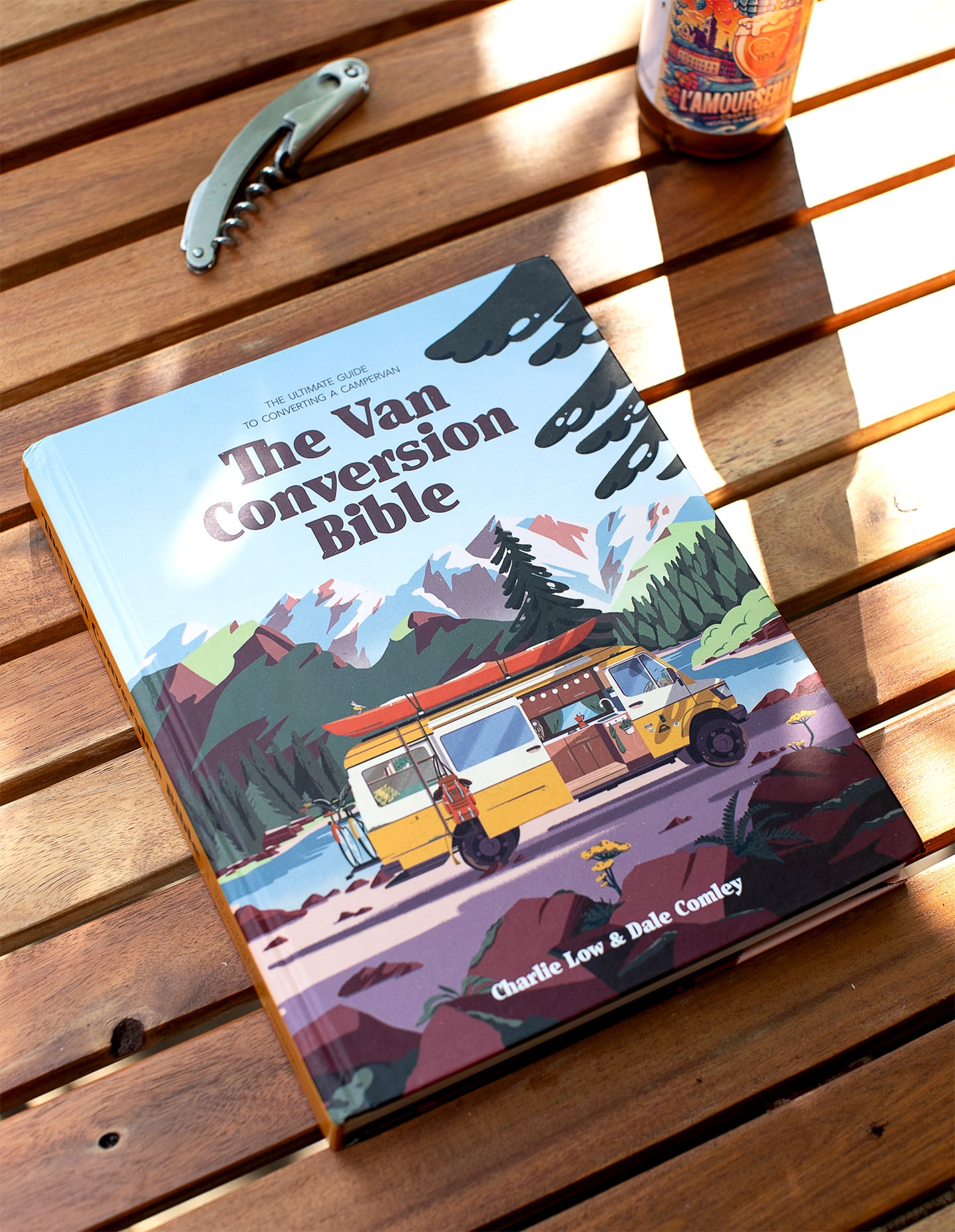 fagostudio-illustration-climbing-van-06